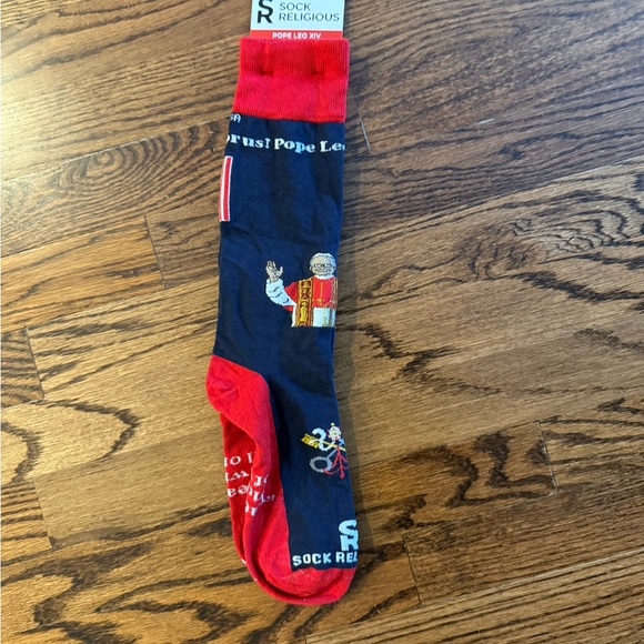 NWT  Sock Religious Pope Leo XIV adult socks in the navy blue color - Picture 2 of 6